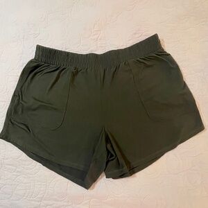 All in motion green shorts